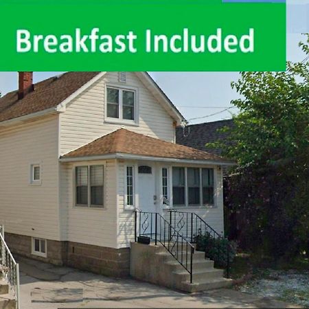 Cozy 3 Bedroom Downtown Cottage With Complimentary Breakfast Delivered Daily To The Rental Ніагара-Фоллс Екстер'єр фото
